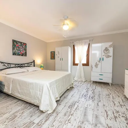 Villa Enchanting House With Impressive Interior Design Surrounded By Nature In Bodrum